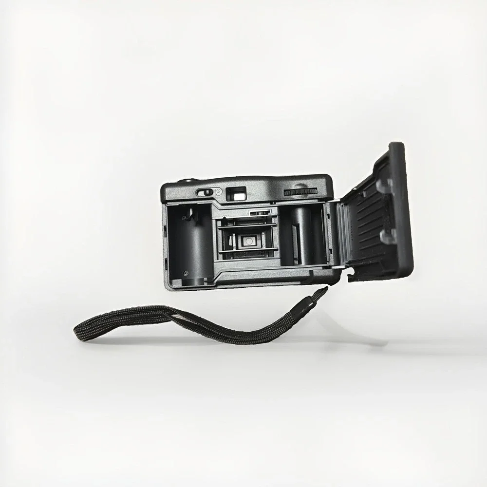 Vivitar PN2011 Focus Free 35mm Point & Shoot Film Camera Used Tested Works